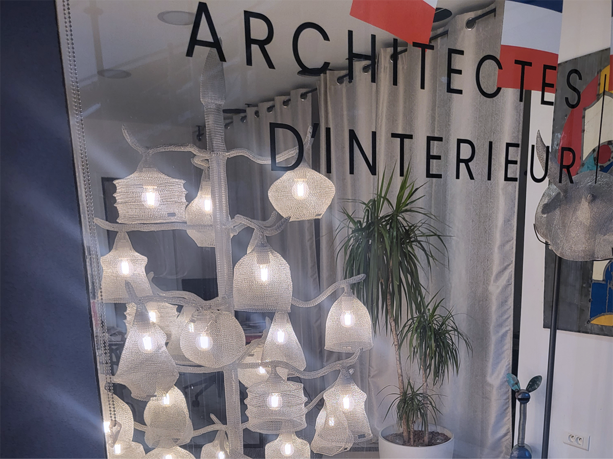 Arnaud & Natacha  DenisARCHITECTES D'INTERIEUR • MAÎTRES D'OEUVRE A N D E N I S 332 Avenue des Alliés  •  Cavalaire-sur-mer   archi@andenis.com   06 83 42 77 14