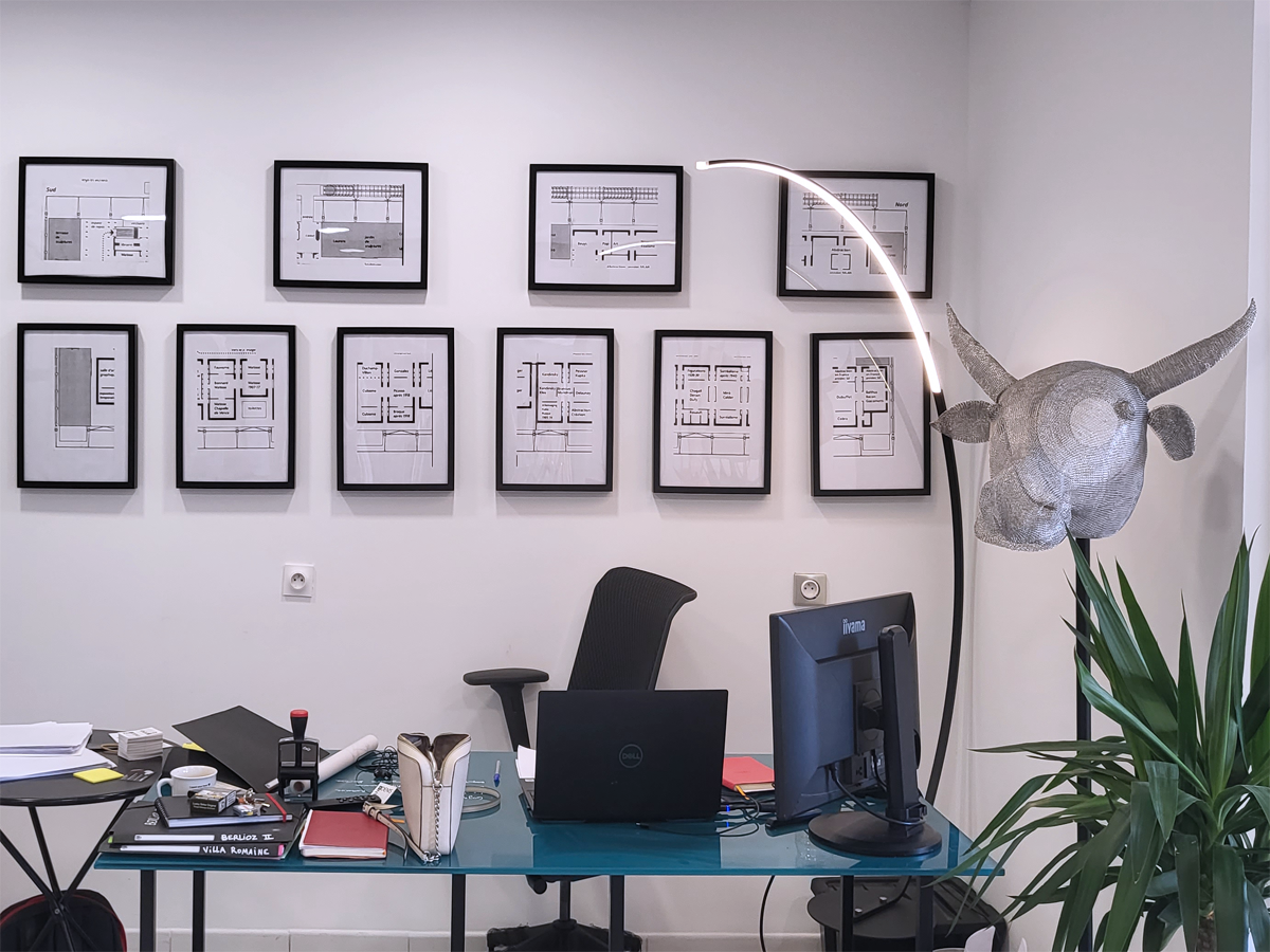 Arnaud & Natacha  DenisARCHITECTES D'INTERIEUR • MAÎTRES D'OEUVRE A N D E N I S 332 Avenue des Alliés  •  Cavalaire-sur-mer   archi@andenis.com   06 83 42 77 14